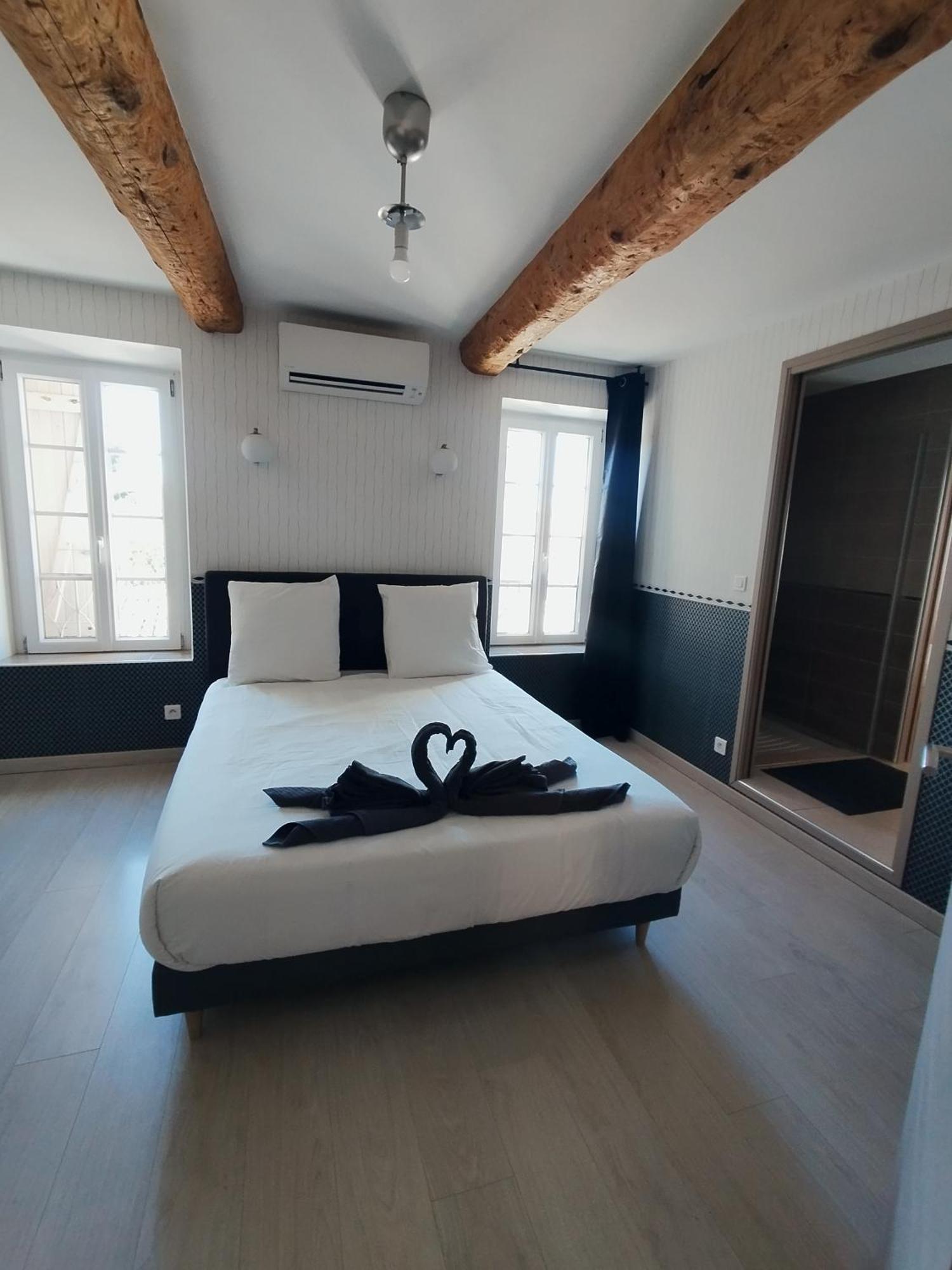 Les 27 Villa Ginestas Exterior photo